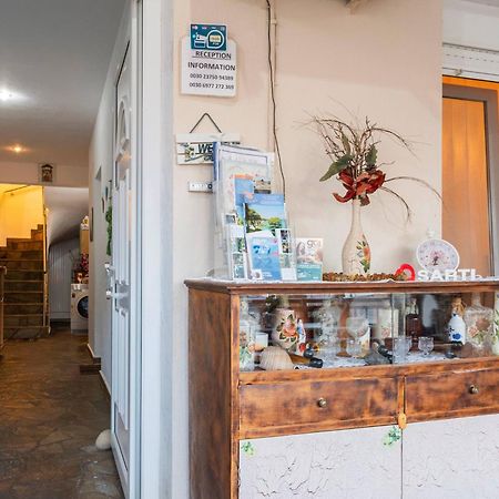 House Niki Apartment Сарти Екстериор снимка