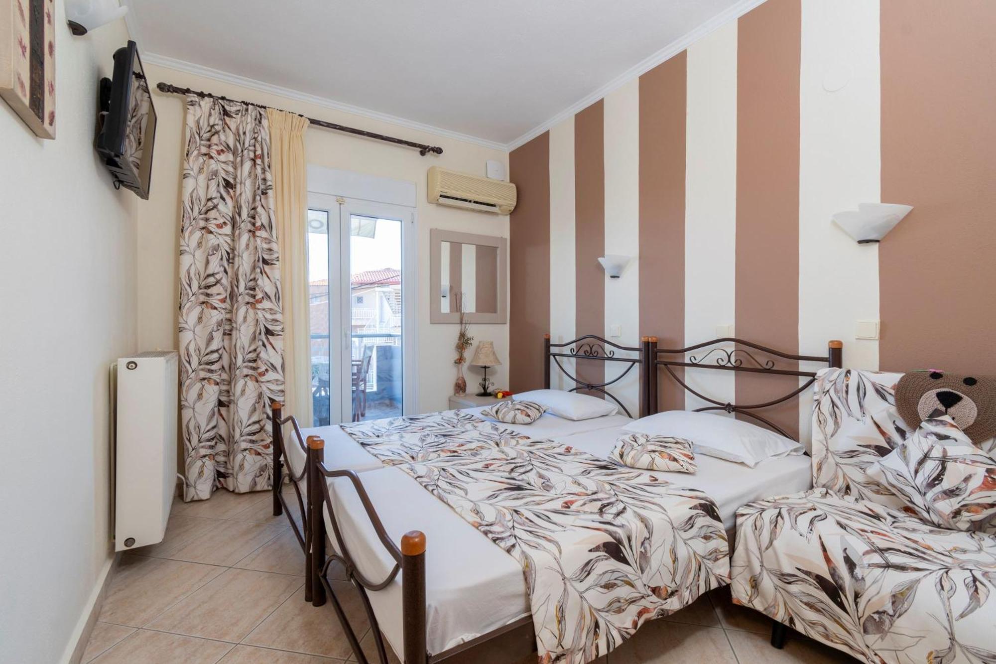 House Niki Apartment Сарти Екстериор снимка